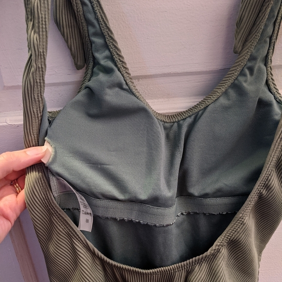 XS Kensie Swimsuit - Picture 5 of 7